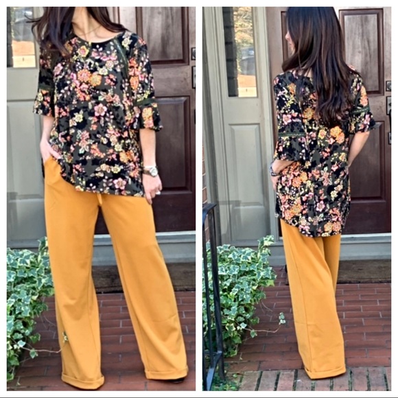 Bohemian chic floral bell sleeve tunic - Picture 6 of 8